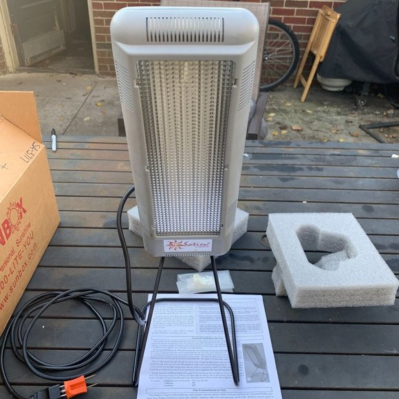 SunBox Sun Light SunStation Desktop Lightbox - Picture 3 of 8